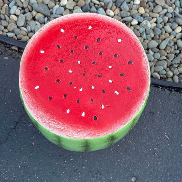 Watermelon stool - Picture 3 of 3